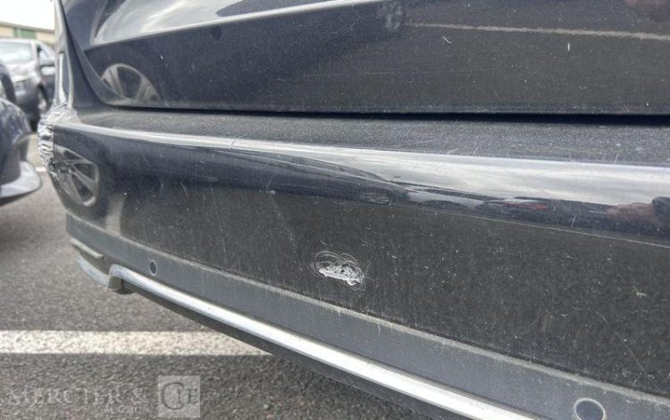 MERCEDES CLASSE C NOIR DV-556-YB