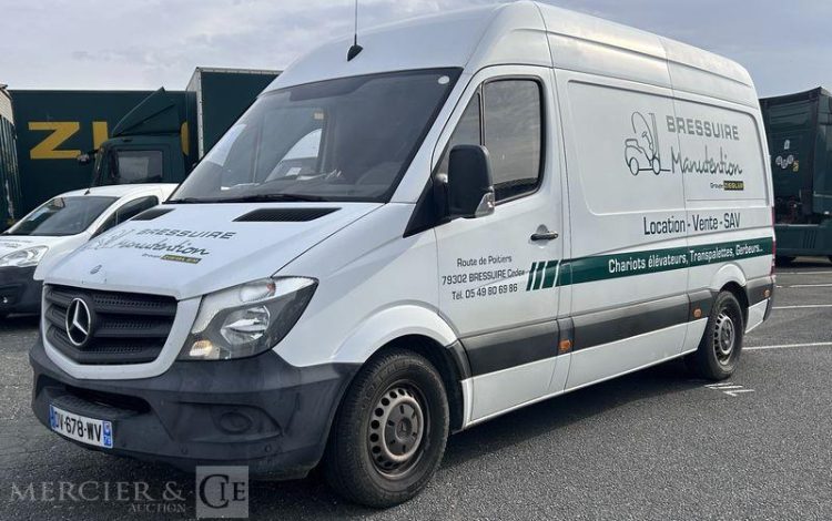 MERCEDES SPRINTER BLANC DV-678-WV