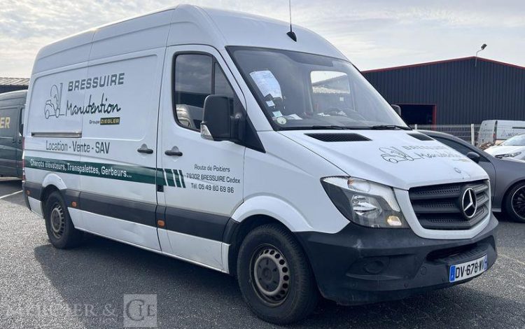 MERCEDES SPRINTER BLANC DV-678-WV