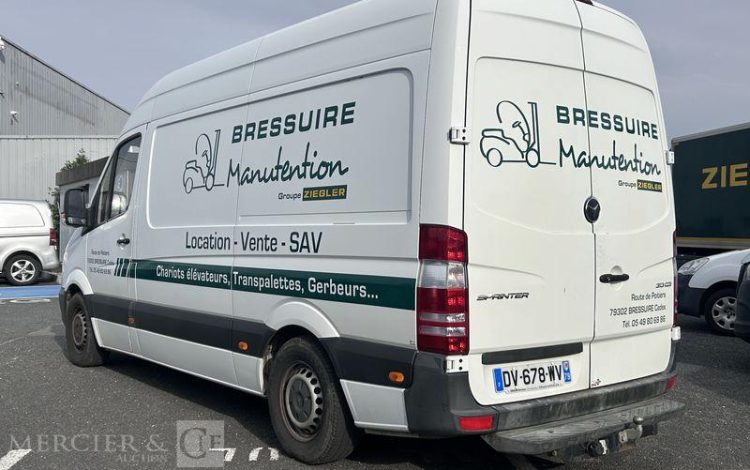 MERCEDES SPRINTER BLANC DV-678-WV