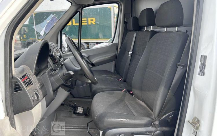 MERCEDES SPRINTER BLANC DV-678-WV