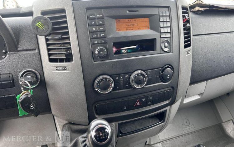 MERCEDES SPRINTER BLANC DV-678-WV