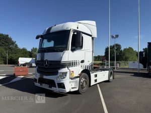 MERCEDES ACTROS BLANC DX-431-DY