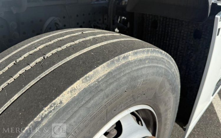 MERCEDES ACTROS BLANC DX-431-DY