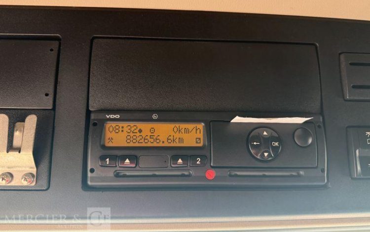 MERCEDES ACTROS BLANC DX-431-DY