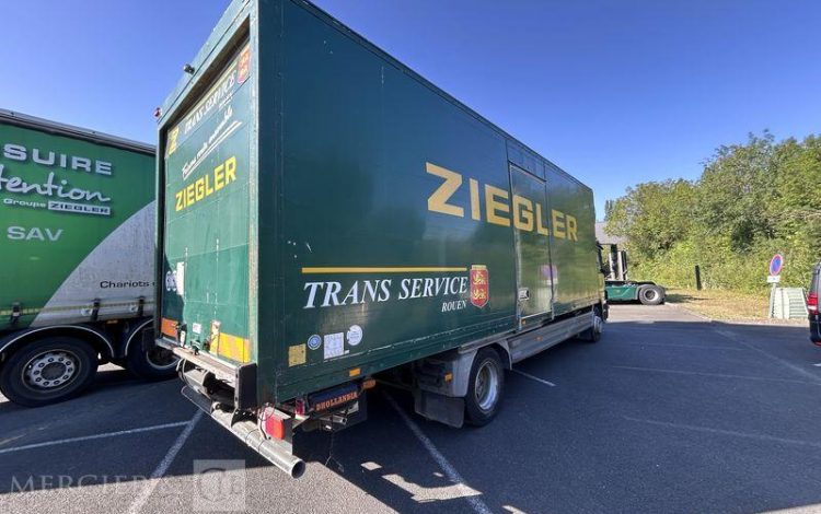 MERCEDES ATEGO 1218 VERT DY-797-XQ