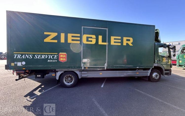 MERCEDES ATEGO 1218 VERT DY-797-XQ