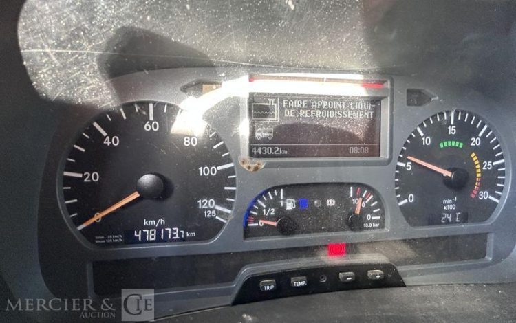 MERCEDES ATEGO 1218 VERT DY-797-XQ