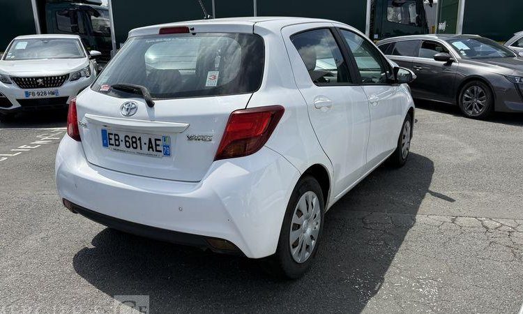 TOYOTA YARIS 1.4 D4D 90ch BUSINESS BLANC EB-681-AE