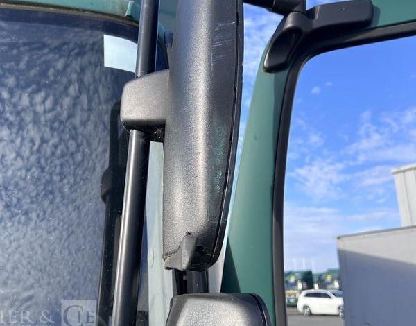 MERCEDES ATEGO CAISSE HAYON VERT EE-745-QF