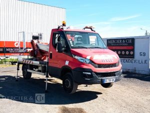 IVECO DAILY NACELLE 16M SUR VL LEGER  EG-700-QH