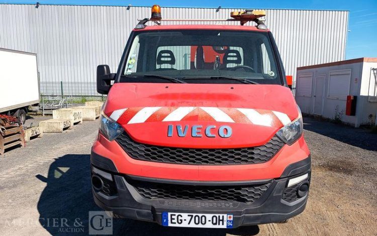 IVECO DAILY NACELLE 16M SUR VL LEGER  EG-700-QH
