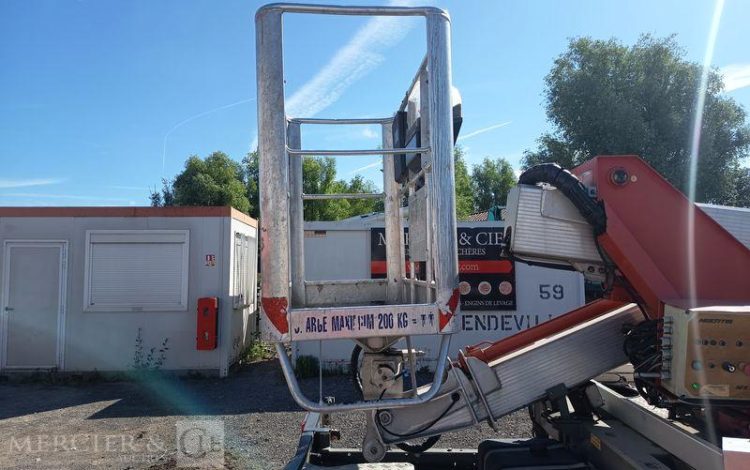 IVECO DAILY NACELLE 16M SUR VL LEGER  EG-700-QH