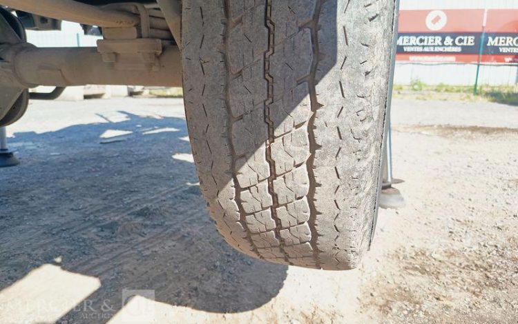 IVECO DAILY NACELLE 16M SUR VL LEGER  EG-700-QH