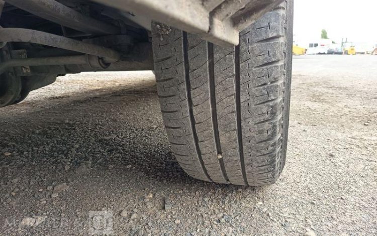 IVECO DAILY VI Fourgon 35S13 2.3 LD 16V BVR 126 cv Boîte auto – DIESEL – ANNEE 2016 BLANC EG-860-MX