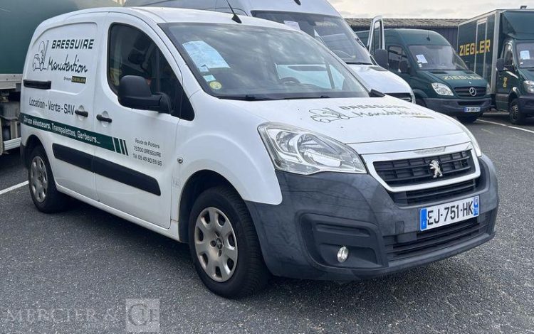 PEUGEOT PARTNER BLANC EJ-751-HK