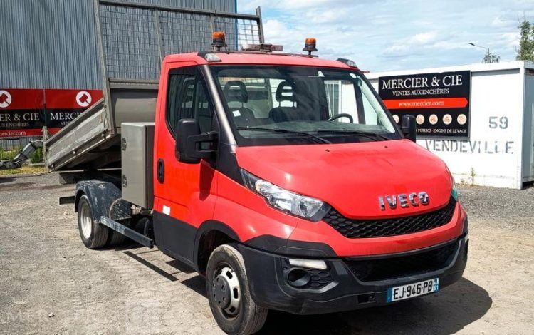 IVECO 35C13 BENNE SIMPLE CAB COFFRE  EJ-946-PB