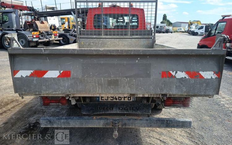 IVECO 35C13 BENNE SIMPLE CAB COFFRE  EJ-946-PB