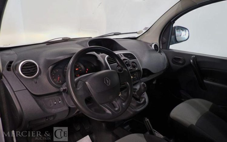 RENAULT KANGOO BLANC EK-147-HX