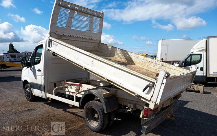 VOLKSWAGEN CRAFTER 50 2.0 TDi DPF  136 CV BENNE  DIESEL – 159369 KMS – ANNEE 2017 BLANC EK-365-WC