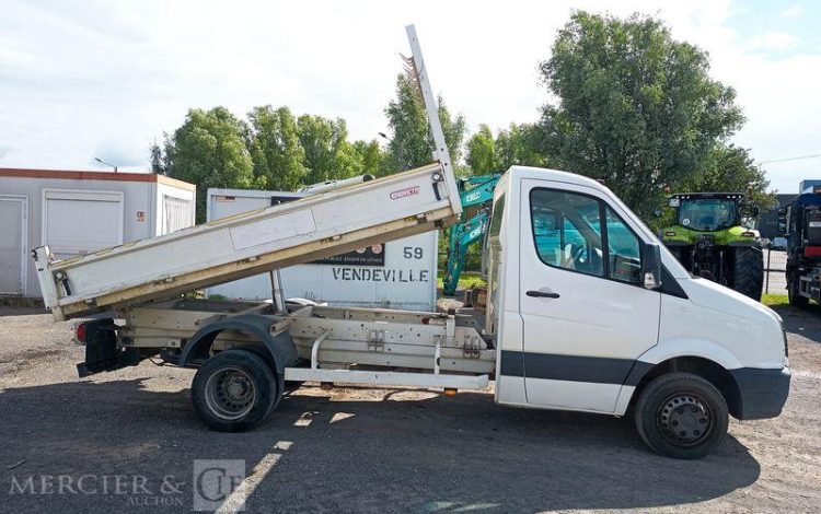 VOLKSWAGEN CRAFTER 50 2.0 TDi DPF  136 CV BENNE  DIESEL – 159369 KMS – ANNEE 2017 BLANC EK-365-WC