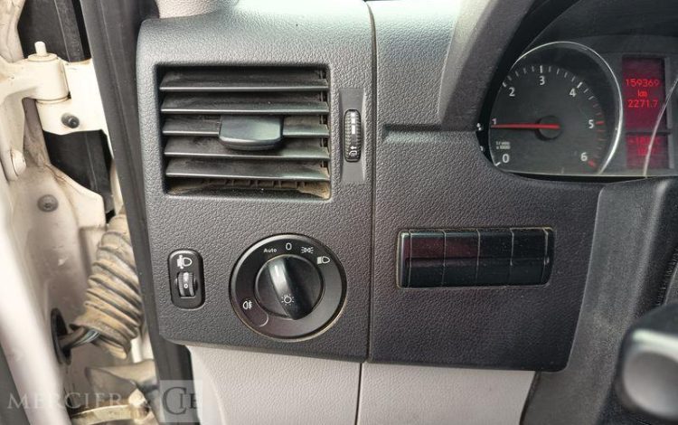 VOLKSWAGEN CRAFTER 50 2.0 TDi DPF  136 CV BENNE  DIESEL – 159369 KMS – ANNEE 2017 BLANC EK-365-WC
