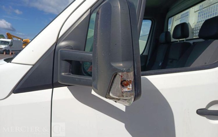 VOLKSWAGEN CRAFTER 50 2.0 TDi DPF  136 CV BENNE  DIESEL – 159369 KMS – ANNEE 2017 BLANC EK-365-WC