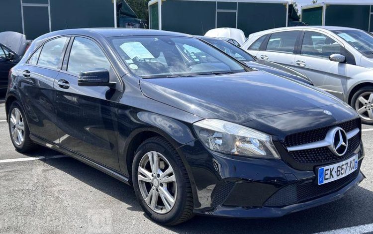 MERCEDES CLASSE A NOIR EK-657-KQ