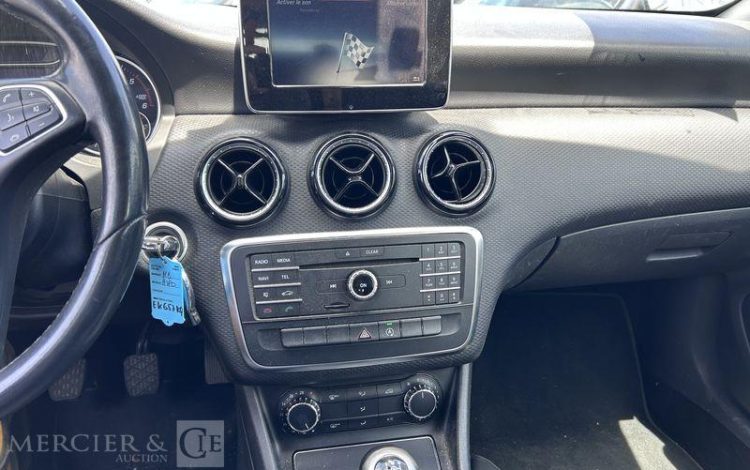 MERCEDES CLASSE A NOIR EK-657-KQ