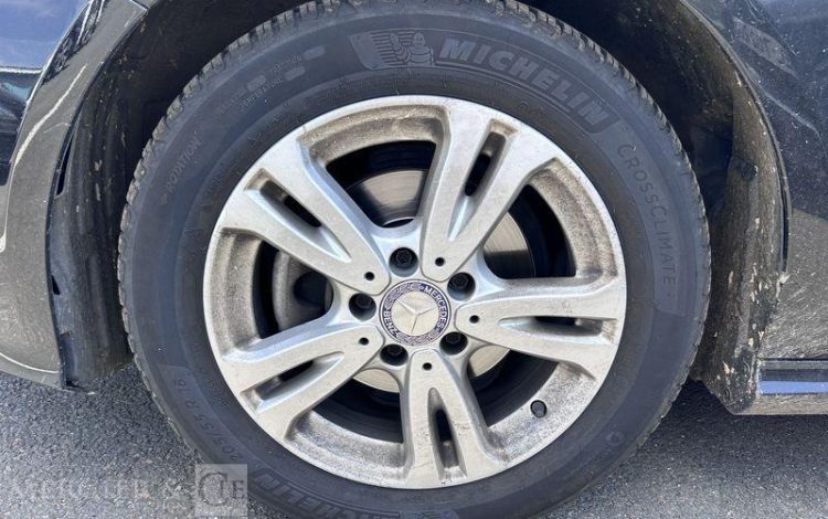 MERCEDES CLASSE A NOIR EK-657-KQ