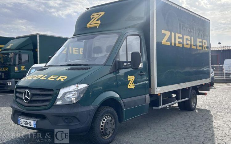 MERCEDES SPRINTER VERT EL-139-SJ