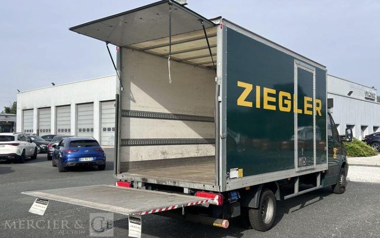 MERCEDES SPRINTER VERT EL-139-SJ