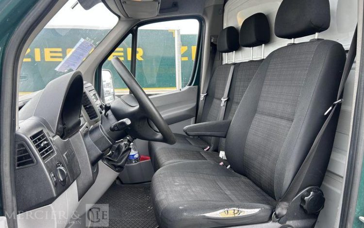 MERCEDES SPRINTER VERT EL-139-SJ