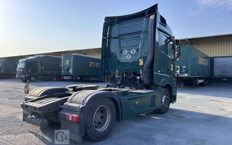 MERCEDES ACTROS 1848 VERT EL-786-TR