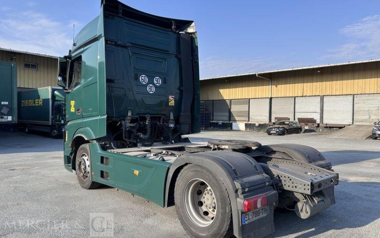 MERCEDES ACTROS 1848 VERT EL-786-TR