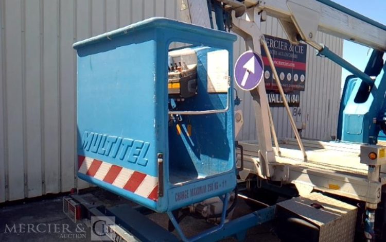 MULTITEL 35-120 NACELLE SUR VL MULTITEL MJ 201 – 20M – 2929H – AN2017 BLEU EN-027-EJ