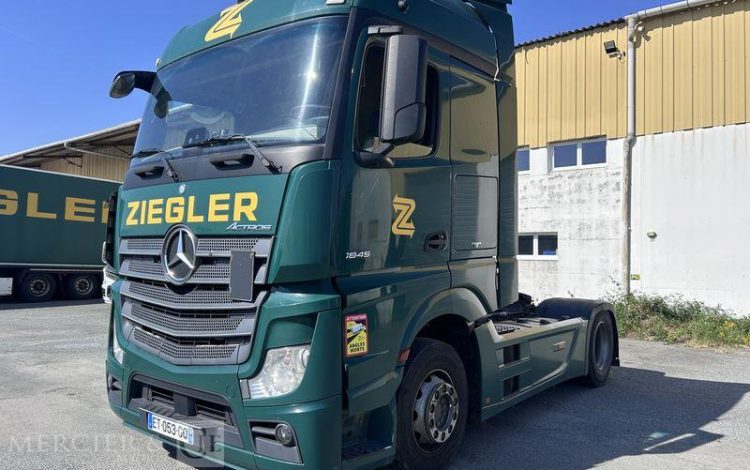 MERCEDES ACTROS 1845 VERT ET-053-GQ