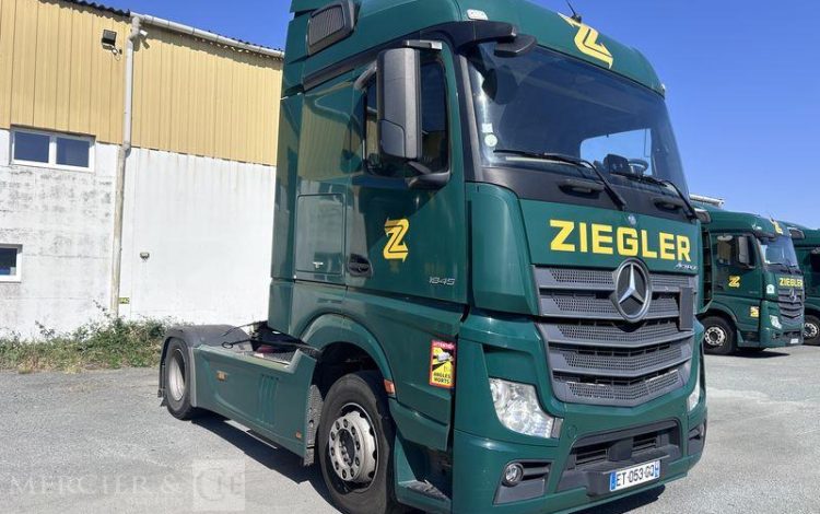 MERCEDES ACTROS 1845 VERT ET-053-GQ