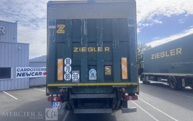 MERCEDES ATEGO 1524 CAISSE HAYON BVA VERT EV-277-ZQ