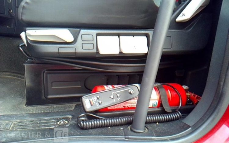 RENAULT   EV-684-WG
