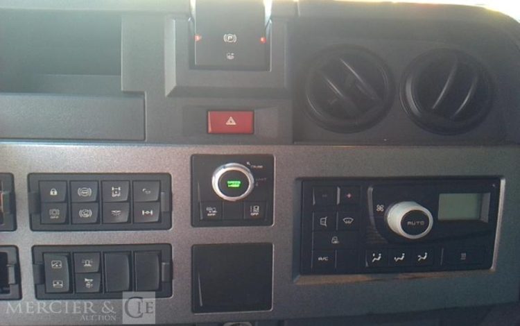 RENAULT   EV-684-WG