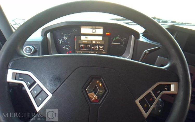 RENAULT   EV-684-WG