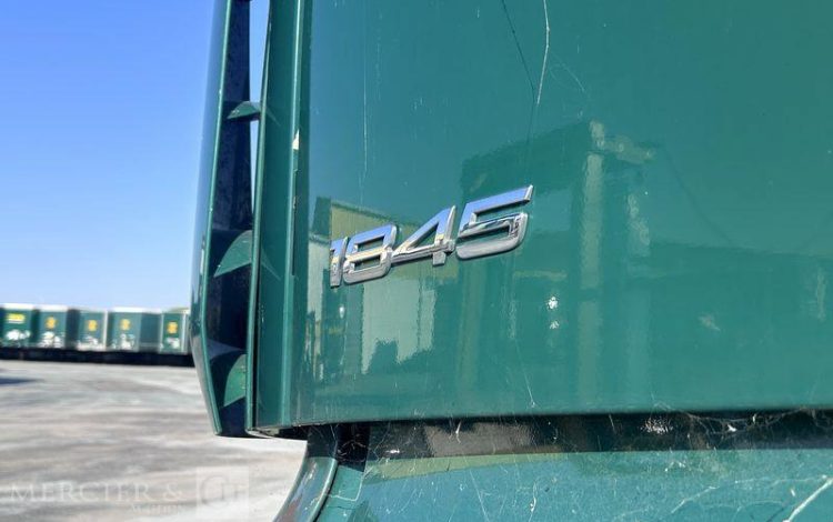 MERCEDES ACTROS 1845 VERT EV-820-MH