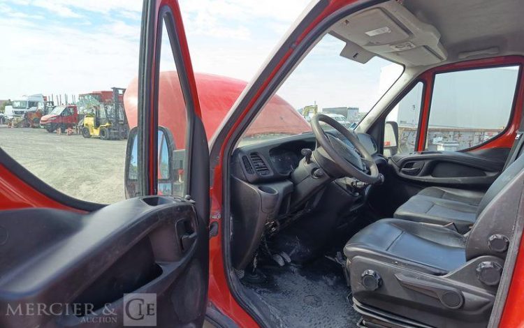 IVECO 35C12 BENNE SIMPLE CABINE COFFRE  EW-315-RN