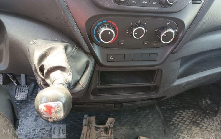 IVECO 35C12 BENNE SIMPLE CABINE COFFRE  EW-315-RN