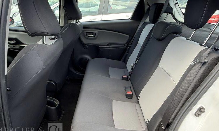 TOYOTA YARIS BLANC EX-288-NT