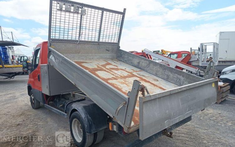 IVECO 35C12  BENNE SIMPLE CABINE COFFRE  EX-692-TM