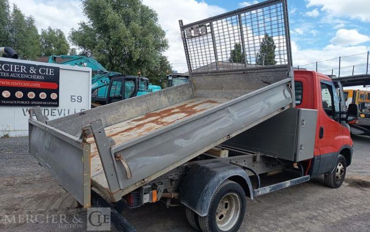 IVECO 35C12  BENNE SIMPLE CABINE COFFRE  EX-692-TM