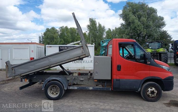 IVECO 35C12  BENNE SIMPLE CABINE COFFRE  EX-692-TM