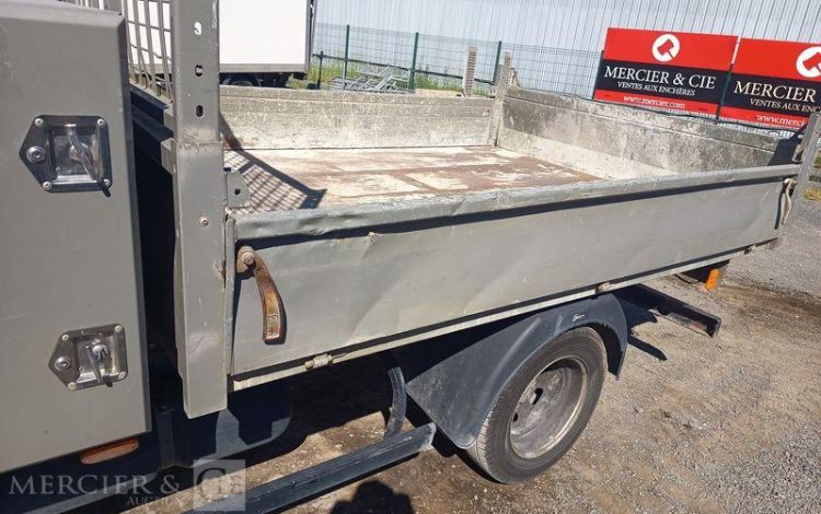 IVECO 35C12 BENNE SIMPLE CABINE COFFRE  EX-988-MQ